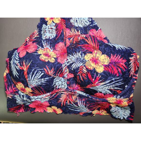 PINK Victoria's Secret Tropical Floral Lace High Neck Bralette - Picture 3 of 11